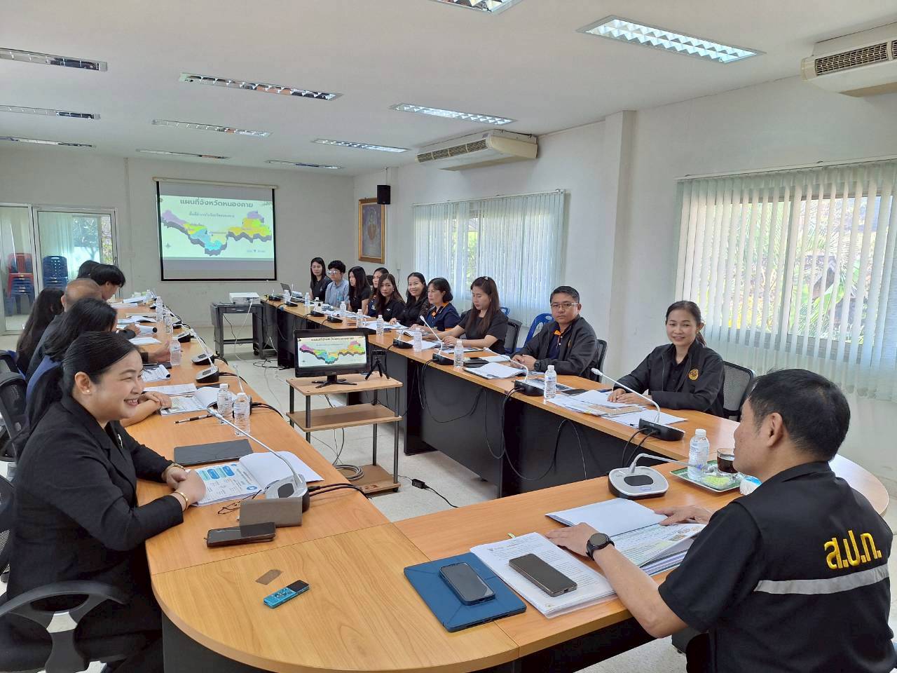 title - ผู้ตรวจราชการ ส.ป.ก. ประชุมตรวจราชการและติดตามความก้าวหน้าผลการดำเนินงานตามแผนการตรวจราชการของผู้ตรวจราชการสำนักงานการปฏิรูปที่ดินเพื่อเกษตรกรรม ประจำปีงบประมาณ พ.ศ. 2569 รอบที่ 1 เขตตรวจราชการที่ 10 จังหวัดหนองคาย 